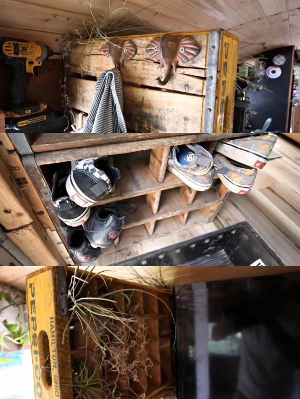 美國夫妻不願當房奴,花2千美元買輛廢棄大巴改裝成房子 美國夫妻不願當房奴,花2千美元買輛廢棄大巴改裝成房子