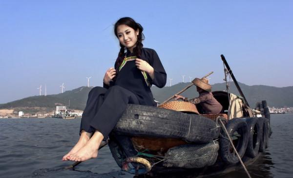 何世禮：何鴻燊之叔，李小龍之舅，早年征戰疆場，被授予上將軍銜