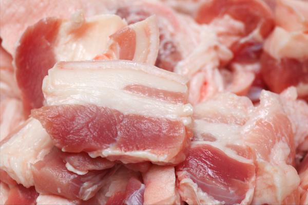 做粉蒸肉，不要直接蒸，老師傅分享2個竅門，酥爛入味不夾生