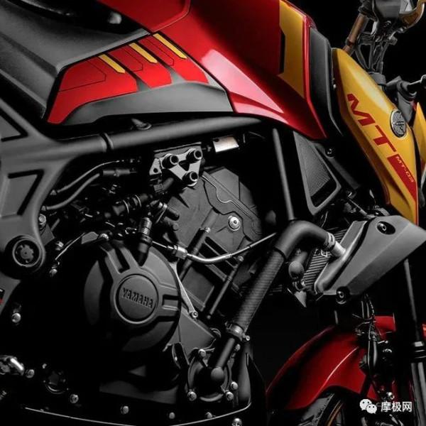 雅馬哈MT-03鋼鐵俠特別版