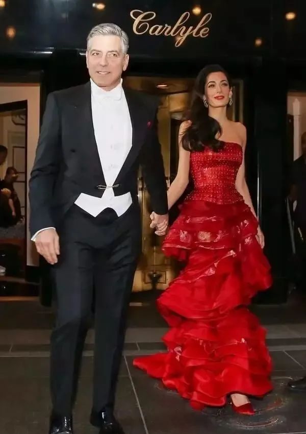 律界女王的開掛人生:多國總統圍繞,迷倒喬治·克魯尼 律界女王的開掛人生:多國總統圍繞,迷倒喬治·克魯尼