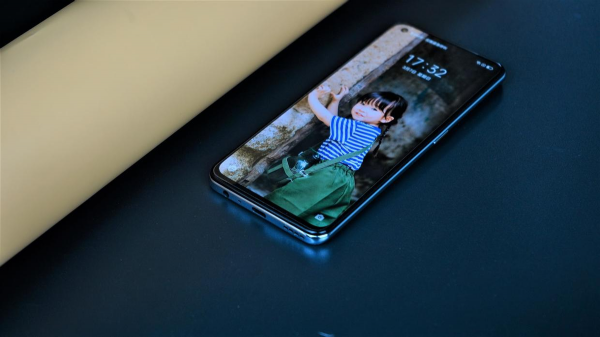 全新設計語言的realmeGT5G，贏得年輕人的喜愛