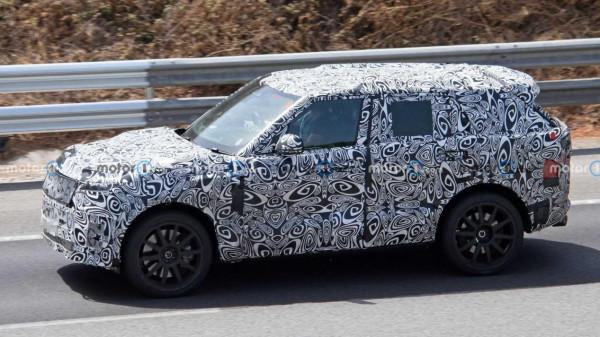 全新攬勝運動版SVR諜照曝光，V8引擎/625馬力，比寶馬X5 M更能打？