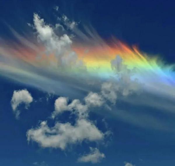 18張罕見現象，原來還有白色的彩虹