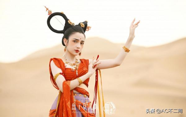 敦煌沙漠國風秀真的絕絕子，超還原壁畫《都督夫人禮佛圖》