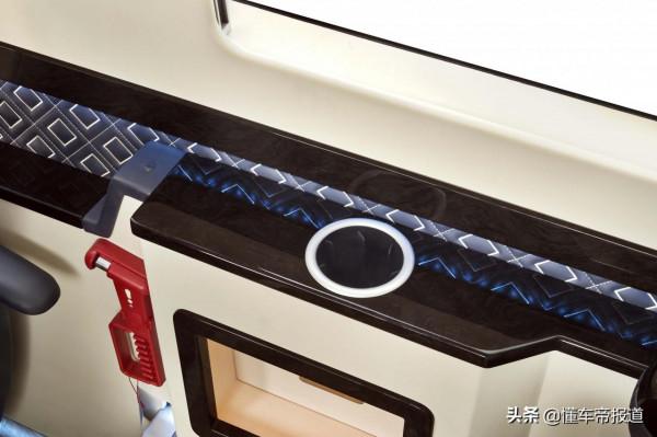 新車 | 售價89.89萬元，宇通T7星河版上市，競爭豐田“考斯特”