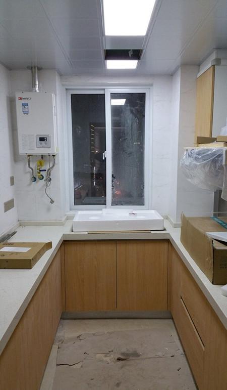 女兒曬木工父親給打的全屋傢俱，網友：這父親太棒了