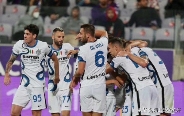 里程碑之戰!漢達油箱還有油,4分鐘連進2球,國米3-1佛羅倫薩 里程碑之戰!漢達油箱還有油,4分鐘連進2球,國米3-1佛羅倫薩