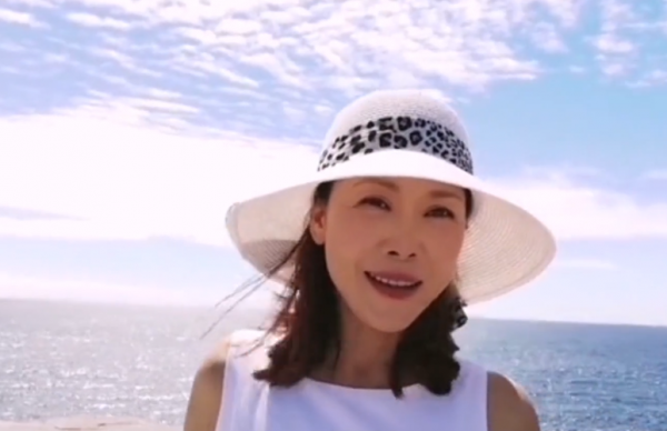 田震：因模仿鄧麗君走紅，摔話筒揭&OpenCurlyDoubleQuote;潛規則&rdquo;！如今患病消失了？