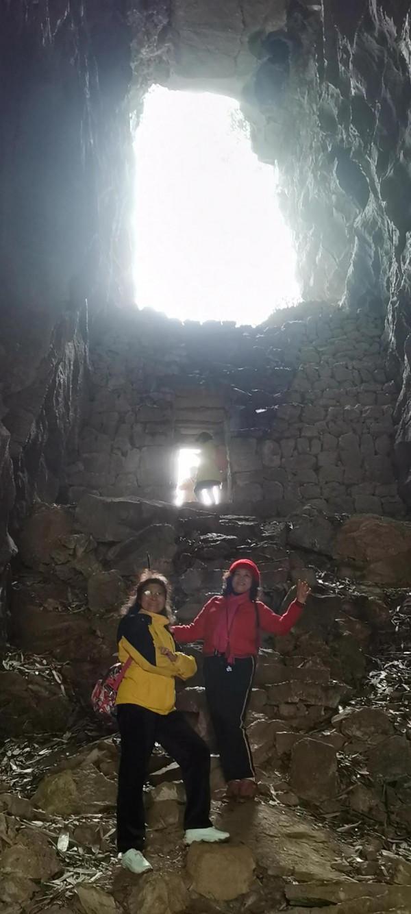 陽朔網紅景點四方巖（土匪洞）