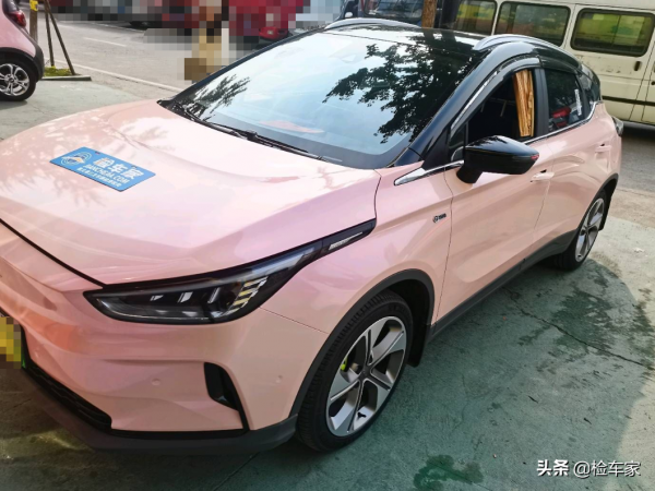 車商不敢收，車主很心痛！上牌四個月的吉利幾何C掉價好幾萬