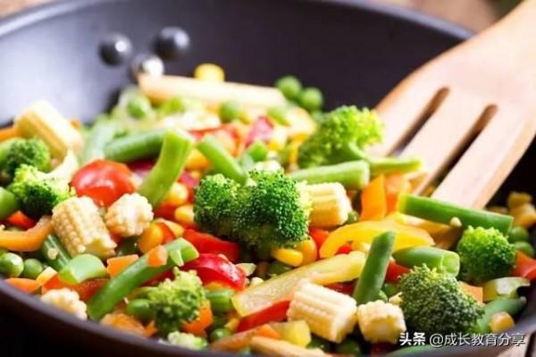 女性超過50歲之後，怎麼定義身材胖瘦？有三大標準或許能用上