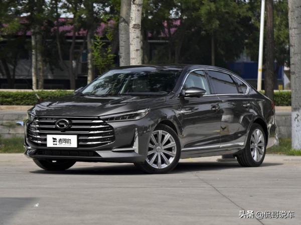 實惠大車，價格便宜，油耗較低配置極高，實拍傳祺GA8