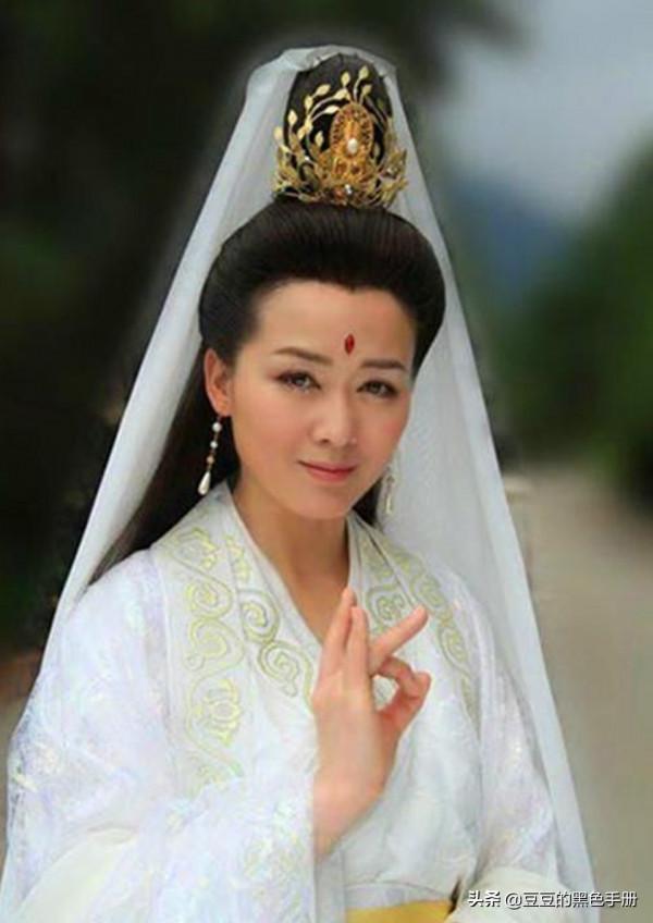 19版觀音對比：有的像過家家，有的像鬼片，有的讓觀眾合十跪拜