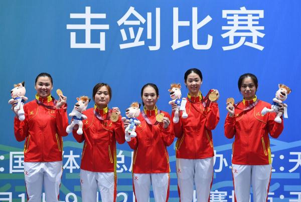 全運會｜擊劍女子花劍團體賽：福建隊奪冠