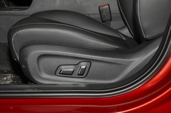 想買價格實惠、安全、動力強、省油的中型轎車,不妨看看奔騰B70 想買價格實惠、安全、動力強、省油的中型轎車,不妨看看奔騰B70