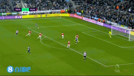 德赫亞戰紐卡資料：7次撲救，評分7.9全場最高