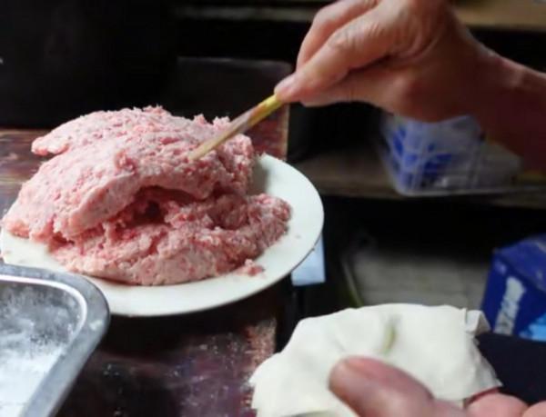 湖北80歲奶奶賣小吃,傳承4代手藝,100年只賣一碗湯,有人吃60年 湖北80歲奶奶賣小吃,傳承4代手藝,100年只賣一碗湯,有人吃60年