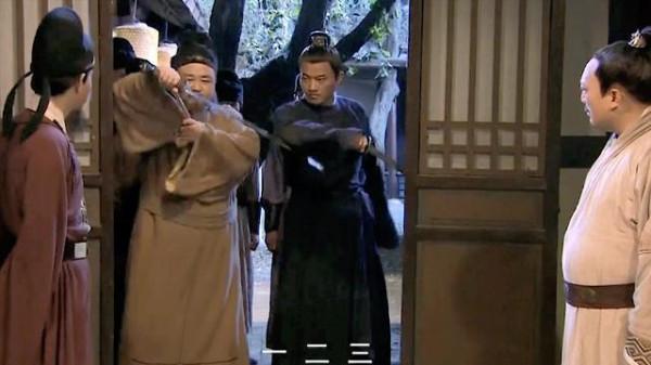 民間奇案：男子離奇身亡，懷揣丈夫錢袋，縣令錯判，狄公翻案