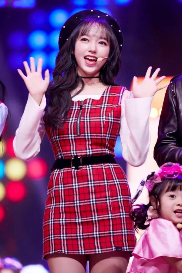 程瀟美照一冊，欣賞