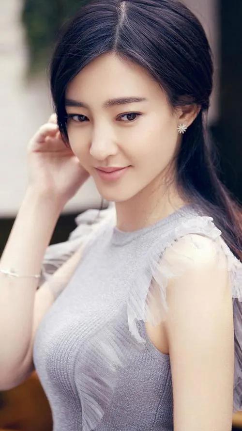 十位來自少數民族的女星，楊蓉白族，韓雪苗族，佟麗婭你知道嗎