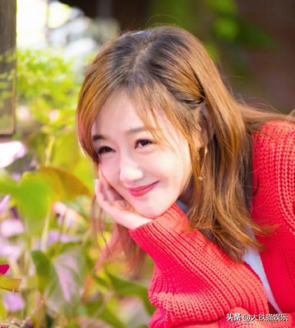 這8位女星&OpenCurlyDoubleQuote;笑眼&rdquo;太美！笑起來彎彎像月牙，靈氣逼人，甜如初戀