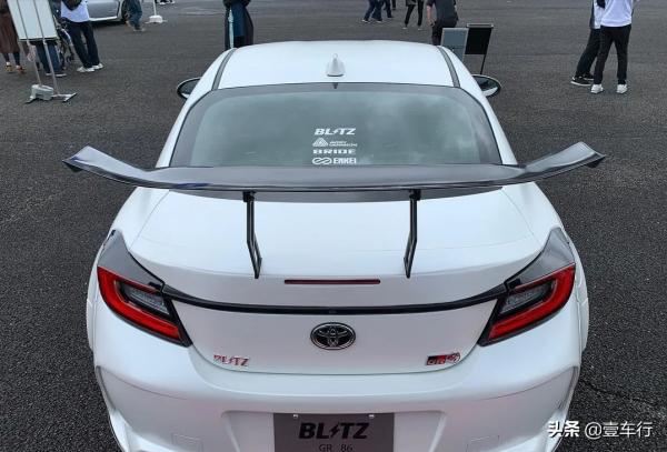 90年代JDM​的既視感,素雅外表下的GR86居然隱藏著強悍的戰鬥屬性 90年代JDM​的既視感,素雅外表下的GR86居然隱藏著強悍的戰鬥屬性