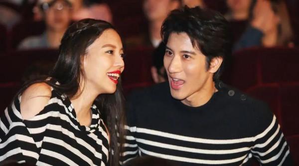 王力宏李靚蕾最新瓜?霍建華和林心如料?關曉彤偷雞不成蝕把米? 王力宏李靚蕾最新瓜?霍建華和林心如料?關曉彤偷雞不成蝕把米?