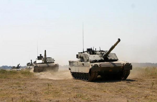 C1“公羊”坦克圖集（87圖）