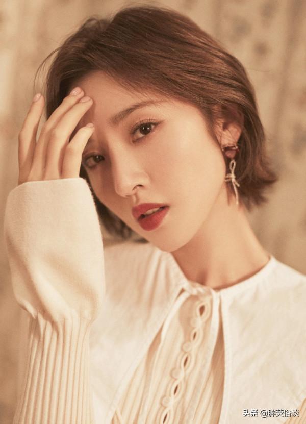 唐藝昕一頭幹練的短髮,甜美可愛,張若昀眼光真好 唐藝昕一頭幹練的短髮,甜美可愛,張若昀眼光真好