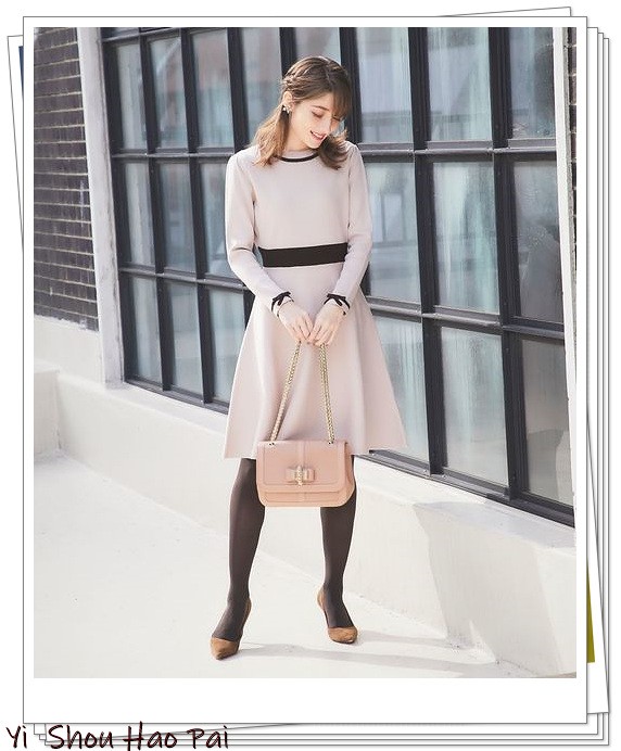 聖誕節約會穿什麼？25種不同顏色連衣裙的穿搭推薦