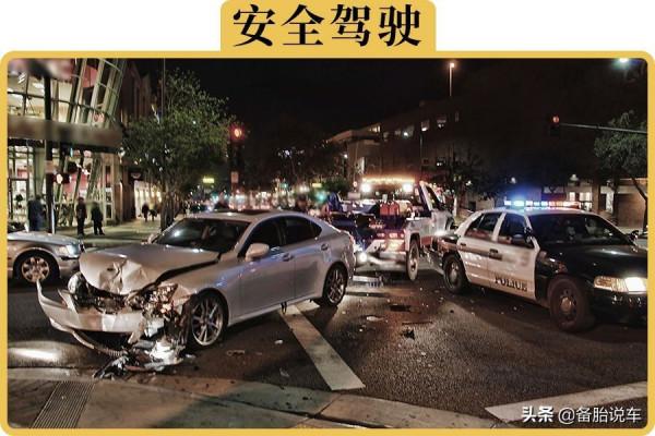 加塞、遠光,開車素質低,技術再好也救不了你 加塞、遠光,開車素質低,技術再好也救不了你