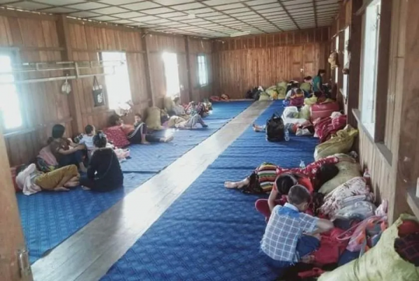 最可憐的還是老百姓！緬甸撣邦兩支武裝對峙，老百姓只能跑