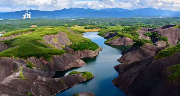 黑龍江低調景區,有9處礦泉群、300多露頭泉,是世界三大冷泉之一 黑龍江低調景區,有9處礦泉群、300多露頭泉,是世界三大冷泉之一