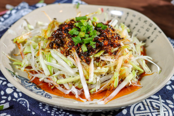 年夜飯必備5道冷菜，葷素都有，做法簡單寓意好，全家都說好味道
