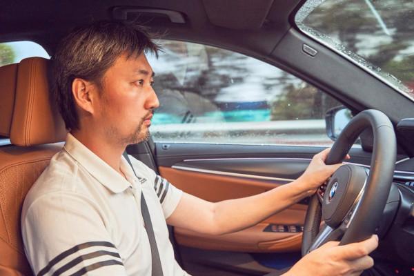 【X自駕】開寶馬5系插混，打卡秦皇島海岸，帆船、動漫任你玩