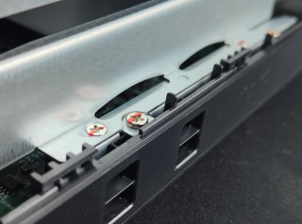 次時代NAS來了！威聯通TS-264C值不值？資料對比+拆解告訴你