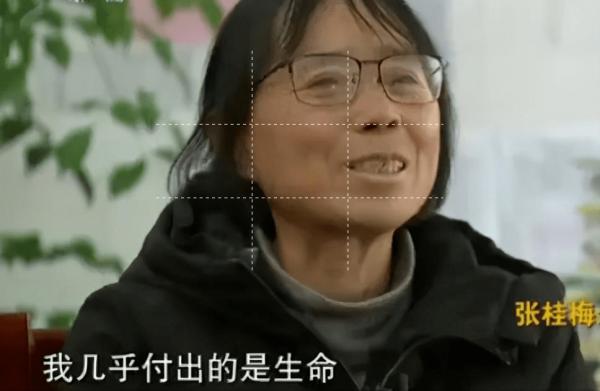 進入三胎時代，“全職媽媽”再惹爭議：誰來守護我的孩子成長