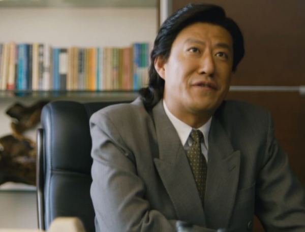 《人世間》演員實力強但年齡偏大，於震飾演的駱士賓讓人齣戲