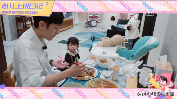 沒想到，國綜的“年度最佳”，竟然是一檔萌娃真人秀