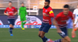 李金羽神了！上任後武漢4輪不敗拿8分，重慶6輪不勝，國腳失良機