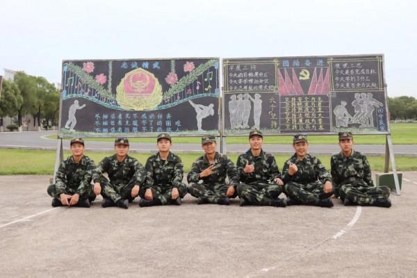 蛻變!新兵入伍對比照,你更pick誰? 蛻變!新兵入伍對比照,你更pick誰?