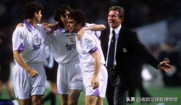 22歲兩奪歐冠，因荷蘭隊內訌失去皇馬主力位置，2400萬歐加盟國米