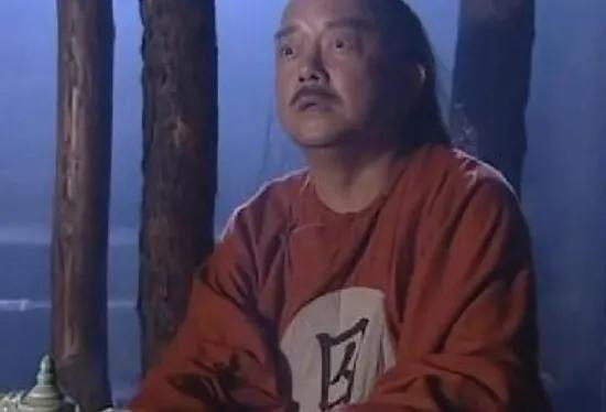 和珅被捕入獄，臨死前囑託隔壁囚犯說：你出去後幫我辦件大事