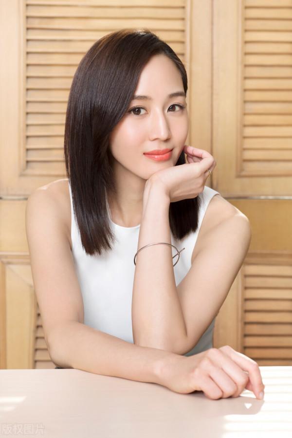 文藝知性的張鈞甯，私人照還是很有氣質的