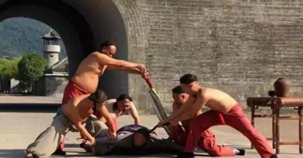 秦始皇統一六國是歷史功臣還是千古罪人？