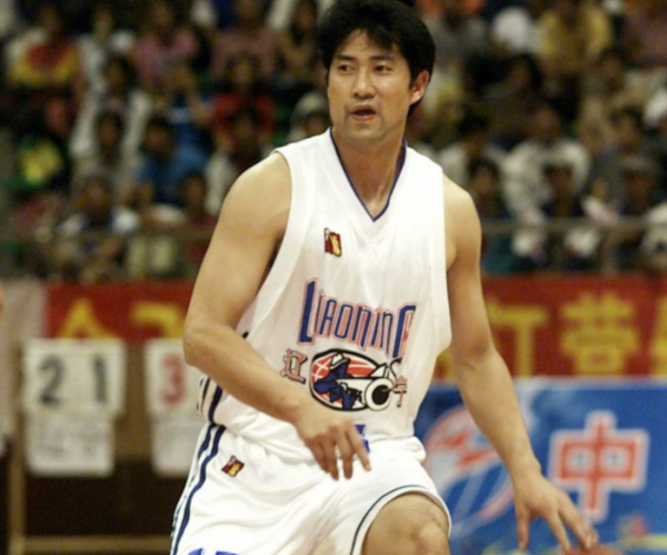 網評中國男籃10大後衛！現役有郭艾倫、趙睿