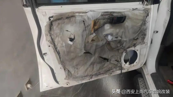 給你一個健康的駕乘環境,三菱帕傑羅升級德國彩虹音響&;全車隔音 給你一個健康的駕乘環境,三菱帕傑羅升級德國彩虹音響&;全車隔音