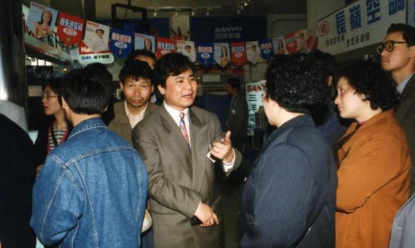 “中國鴨王”身價歸零，信用卡套現達2.1億，被捕後公司破產