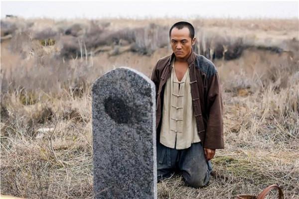 賈平凹《天狗》：借夫養夫的“三角戀”，慾望終究“敗”給了道德